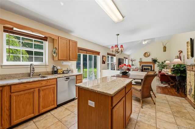 43 Ramblewood Drive, Newburgh, NY 12550