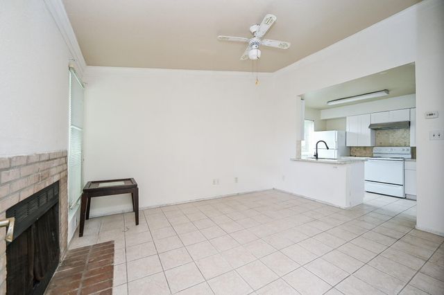 3900 Woodchase Drive 86, Houston, TX 77042