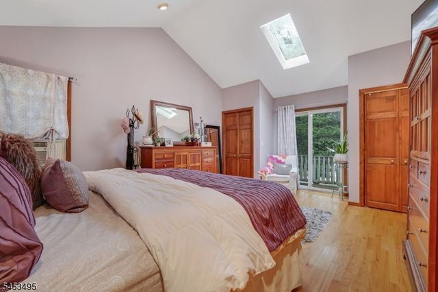 36 Maple Lake Rd, Kinnelon Boro, NJ 07405