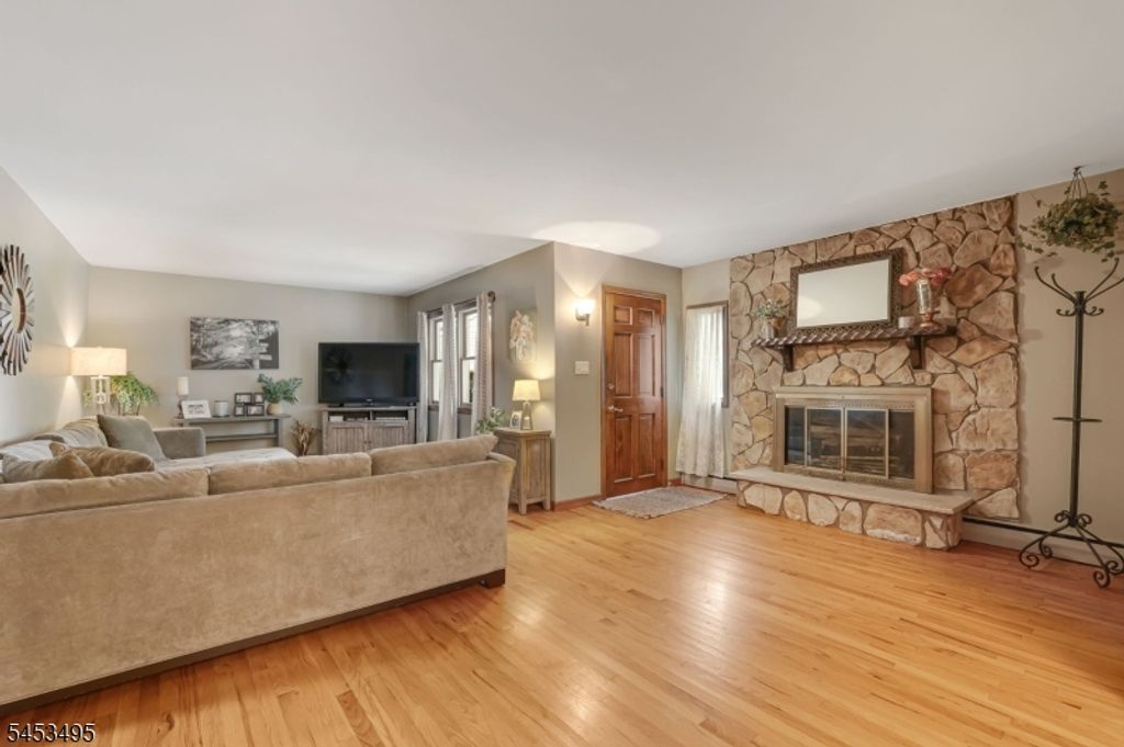 36 Maple Lake Rd, Kinnelon Boro, NJ 07405 — photo 5