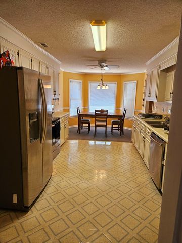 30 Church Court, Sumter, SC 29150