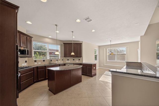 1807 Brighton Brook Lane, Pearland, TX 77581