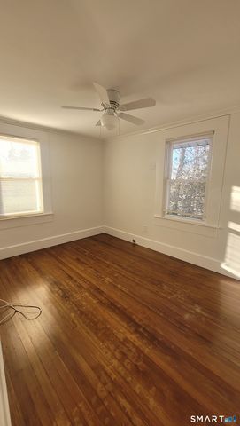 10 Olmstead Place, Norwalk, CT 06855