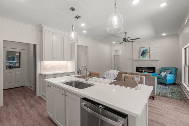 68 Ratcliff Rd., Sumrall, MS 39482