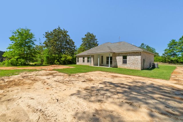 68 Ratcliff Rd., Sumrall, MS 39482