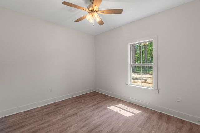 68 Ratcliff Rd., Sumrall, MS 39482