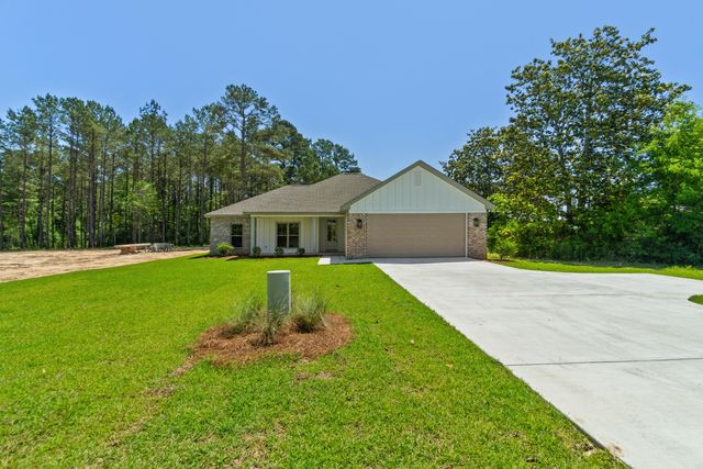 68 Ratcliff Rd., Sumrall, MS 39482