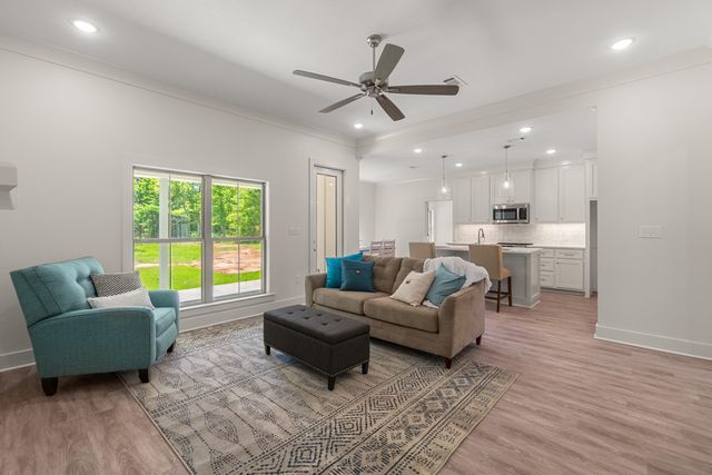 68 Ratcliff Rd., Sumrall, MS 39482