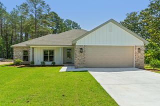 68 Ratcliff Rd., Sumrall, MS 39482