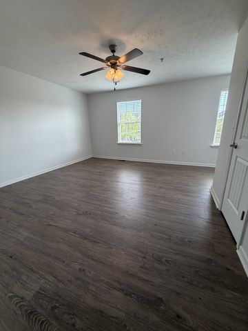 2417 New Holland Cir, Murfreesboro, TN 37128