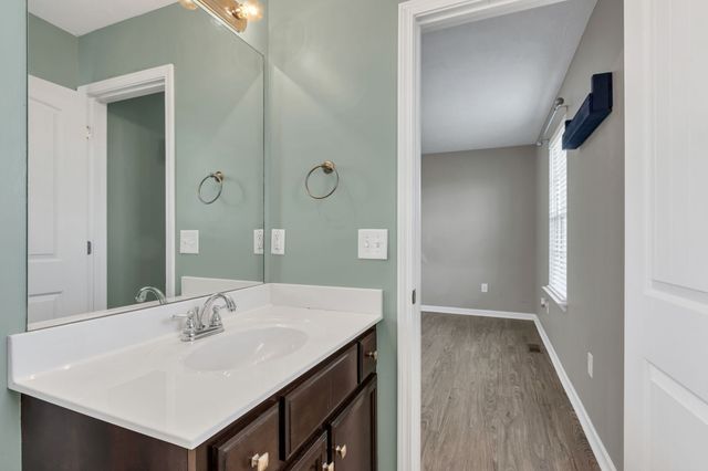 2417 New Holland Cir, Murfreesboro, TN 37128