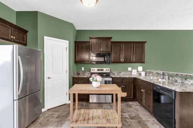 2417 New Holland Cir, Murfreesboro, TN 37128