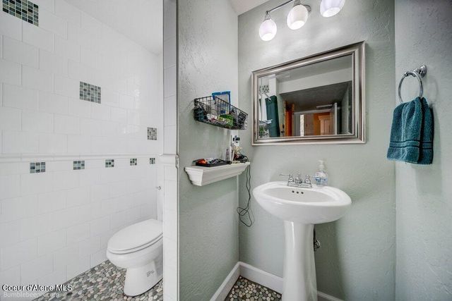 4180 E Evergreen Dr, Post Falls, ID 83854