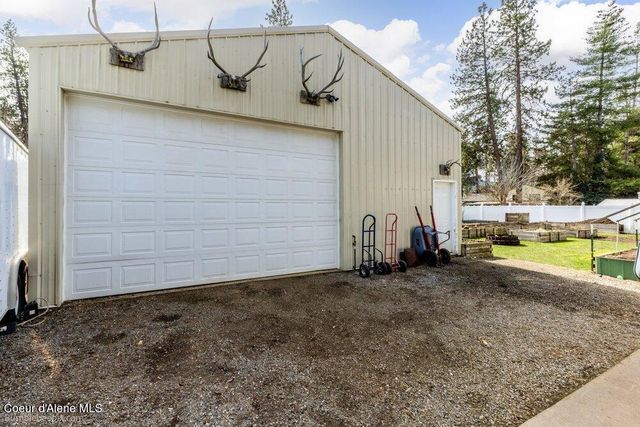 4180 E Evergreen Dr, Post Falls, ID 83854