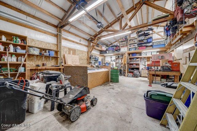 4180 E Evergreen Dr, Post Falls, ID 83854