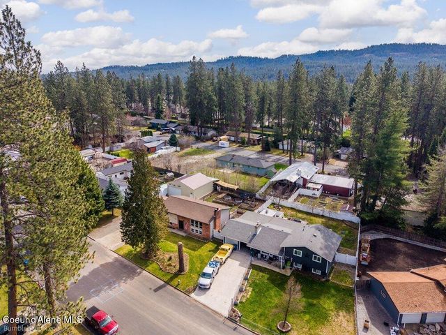 4180 E Evergreen Dr, Post Falls, ID 83854