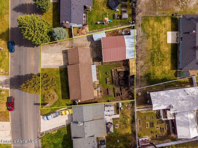 4180 E Evergreen Dr, Post Falls, ID 83854