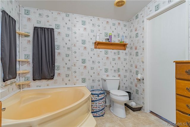 2727 E Center Street, Inverness, FL 34453