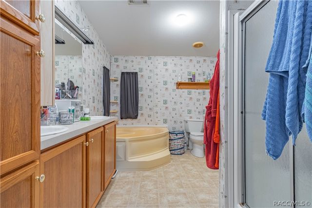 2727 E Center Street, Inverness, FL 34453