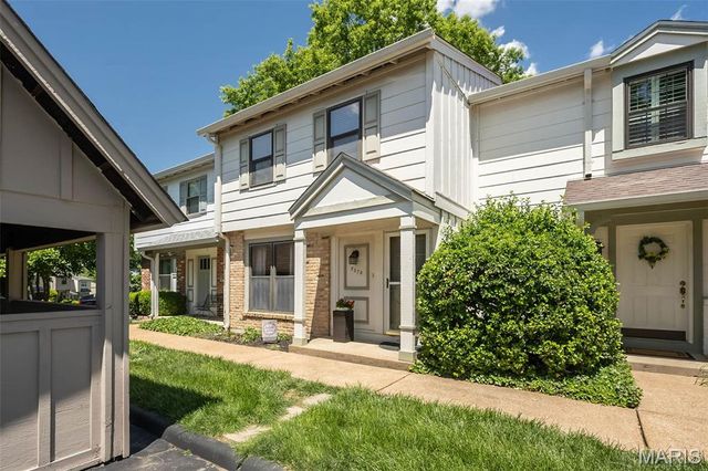 2370 Hidden Meadow Lane, Ballwin, MO 63021