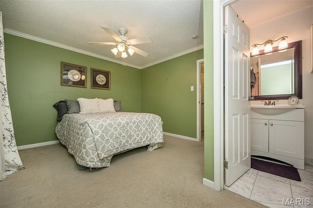 2370 Hidden Meadow Lane, Ballwin, MO 63021