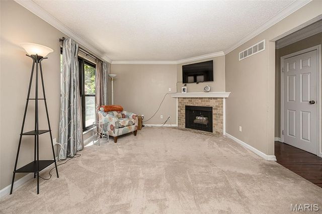 2370 Hidden Meadow Lane, Ballwin, MO 63021