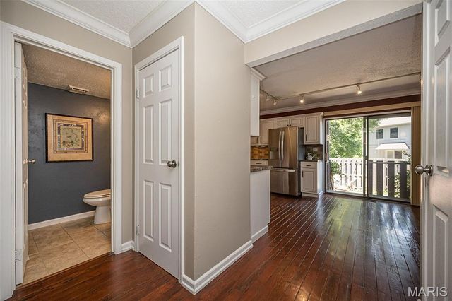 2370 Hidden Meadow Lane, Ballwin, MO 63021