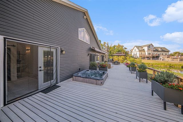 7914 Stony Lake Road, Jackson, MI 49201