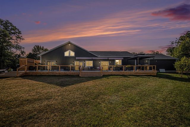 7914 Stony Lake Road, Jackson, MI 49201