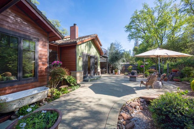 831 Rocky Hill Rd, Murphys, CA 95247