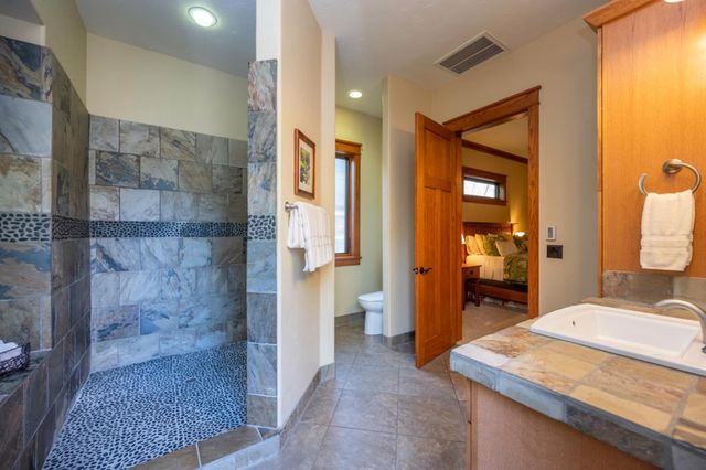 831 Rocky Hill Rd, Murphys, CA 95247