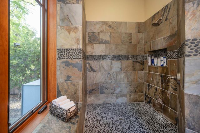 831 Rocky Hill Rd, Murphys, CA 95247