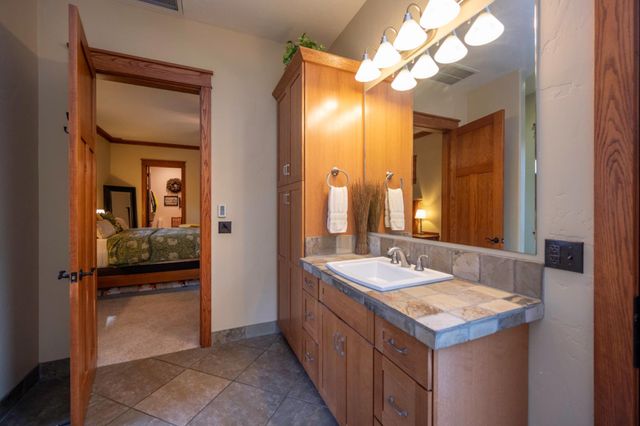 831 Rocky Hill Rd, Murphys, CA 95247