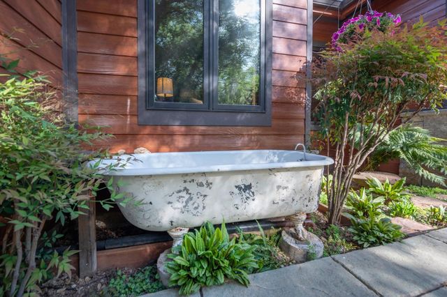 831 Rocky Hill Rd, Murphys, CA 95247