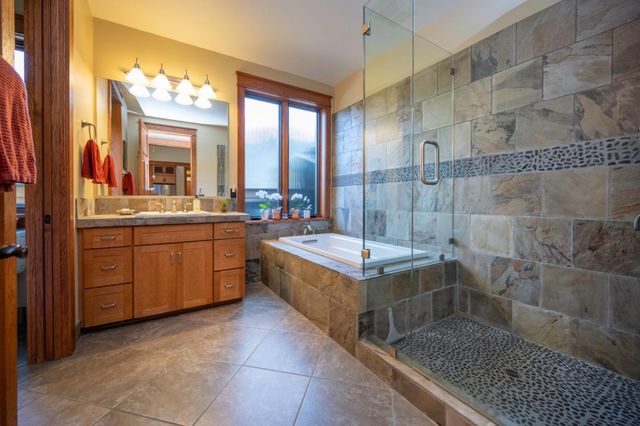 831 Rocky Hill Rd, Murphys, CA 95247