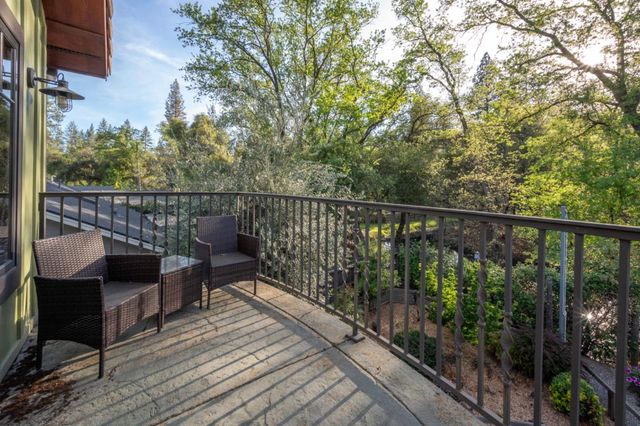 831 Rocky Hill Rd, Murphys, CA 95247