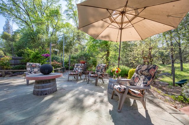 831 Rocky Hill Rd, Murphys, CA 95247