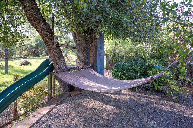 831 Rocky Hill Rd, Murphys, CA 95247