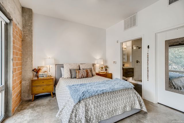 1115 S Alamo St Unit 2205, San Antonio, TX 78210