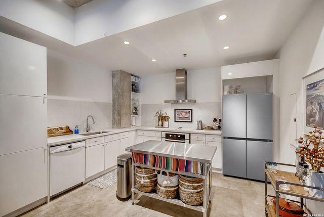 1115 S Alamo St Unit 2205, San Antonio, TX 78210