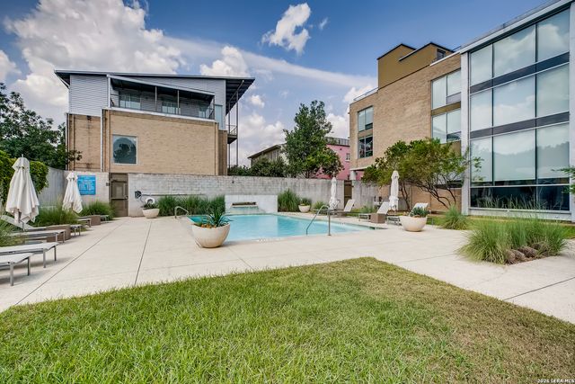 1115 S Alamo St Unit 2205, San Antonio, TX 78210