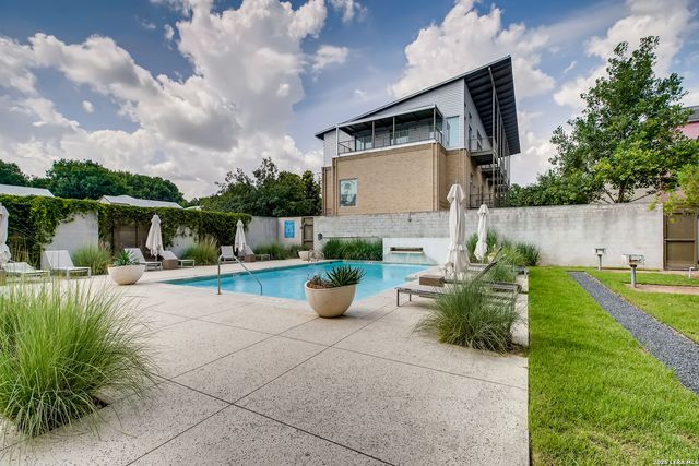 1115 S Alamo St Unit 2205, San Antonio, TX 78210