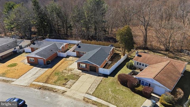 6 THORNHOLLOW RD, Newark, DE 19711