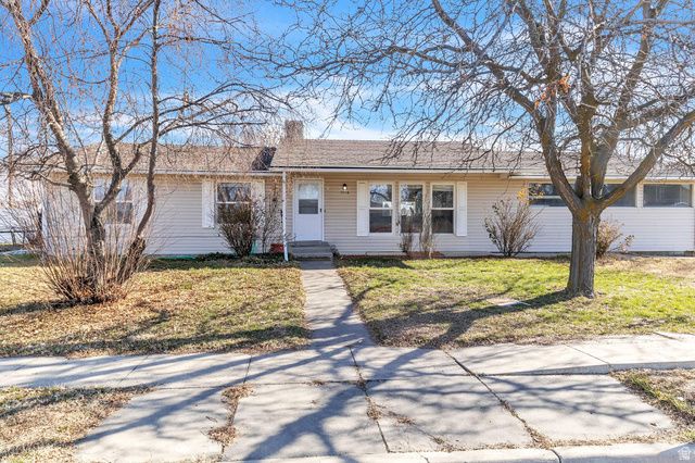 1016 N 325 W, Harrisville, UT 84404