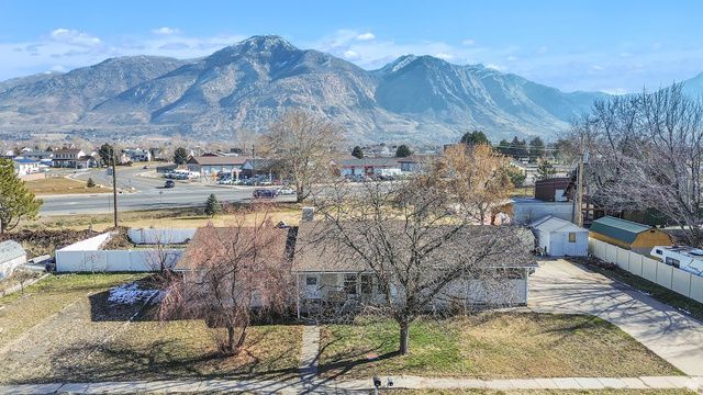 1016 N 325 W, Harrisville, UT 84404