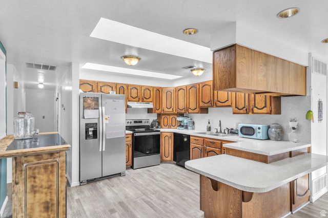 1016 N 325 W, Harrisville, UT 84404