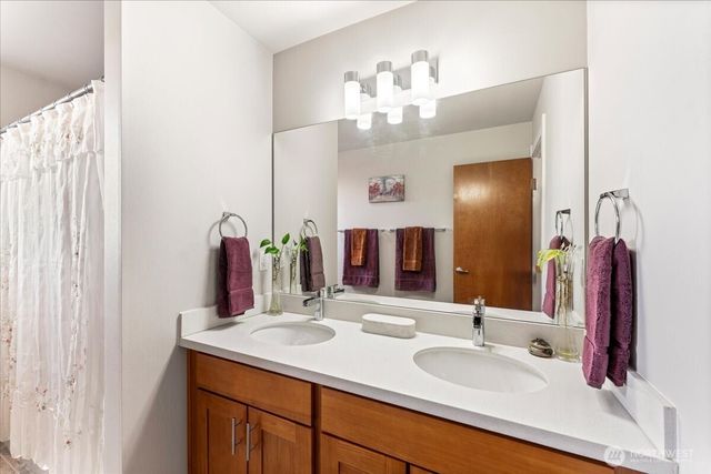 12418 2nd Place SW, Burien, WA 98146