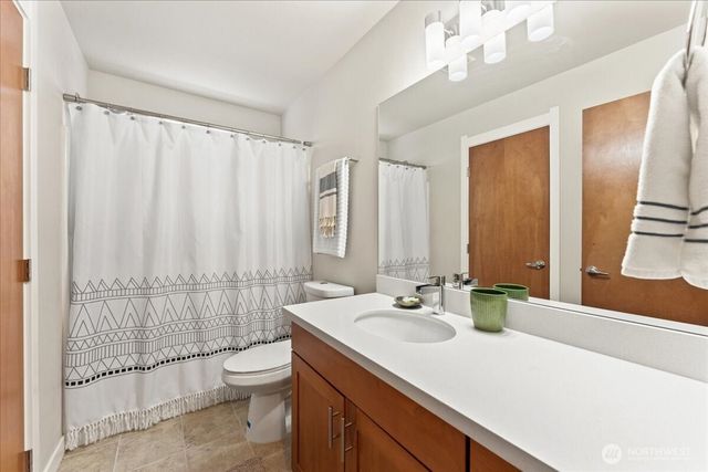 12418 2nd Place SW, Burien, WA 98146