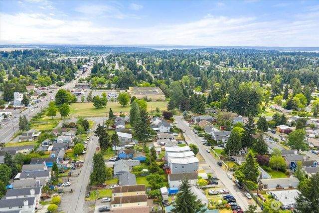 12418 2nd Place SW, Burien, WA 98146