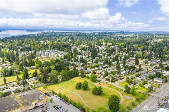 12418 2nd Place SW, Burien, WA 98146